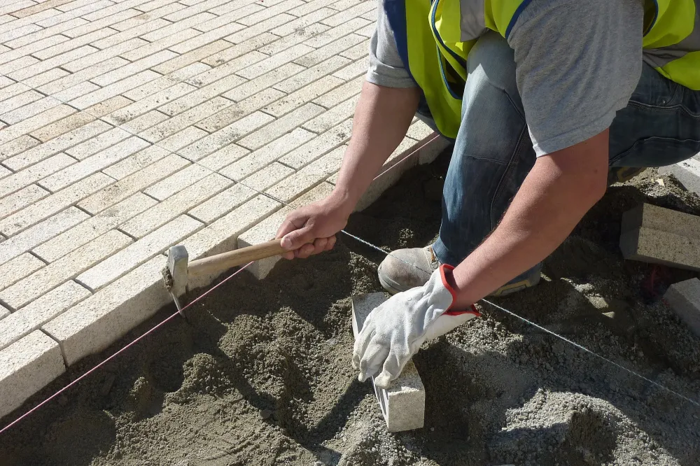 Travaux de pavage (2)